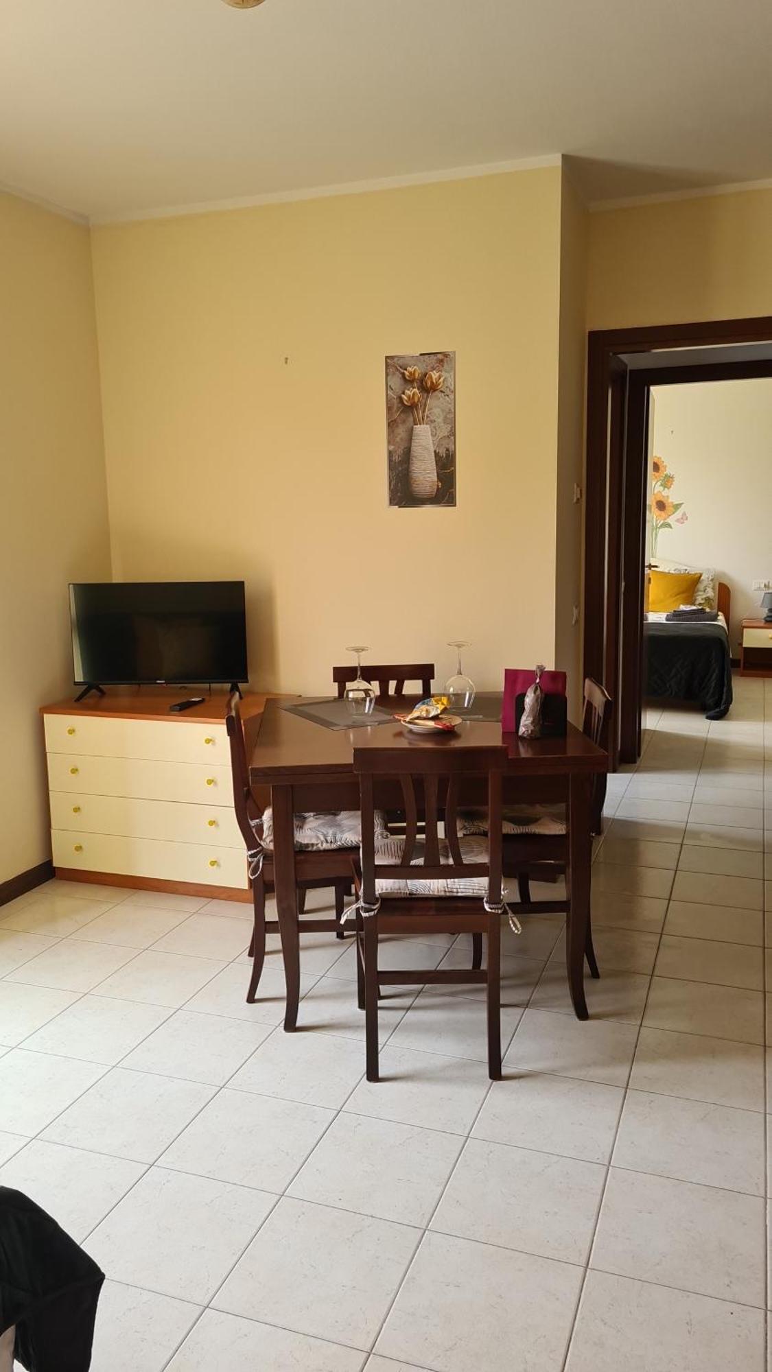 Casa Mirella - Appartamento Zona Bellagio Magreglio ภายนอก รูปภาพ
